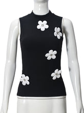 Round Neck Sleeveless 3D Flowers Slim Tank Top