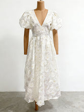 Elegant V Neck Print Puff Sleeve Cinched Waist Maxi Dress