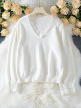 Elegant Lace Patchwork V-Neck Long Sleeve Sweater