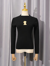 Round Collar Metal Keyhole Embellishment Knit Sweater