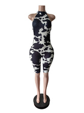 Sexy Halterneck Lace-up Print Slim Jumpsuit