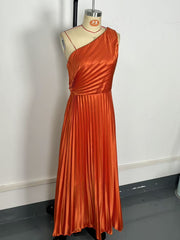 Elegant One Shoulder Pleated Slim Party Dress
