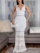 Trendy V-neck Hollow out Pleated Dress