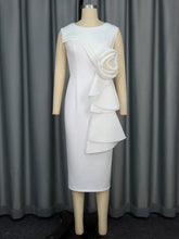 Sleeveless Floral Decor Bridesmaid and Party Dress