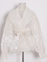 Retro Bubble Sleeve Lace-up Slim Shirt