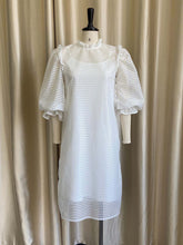 Fashion Bubble Sleeve Hollow Loose Dress