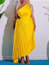 One Shoulder Slim Pleated Dress