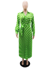 V Neck Stripe Pleated Dress