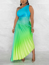 Sloping Shoulder Pleated Dress
