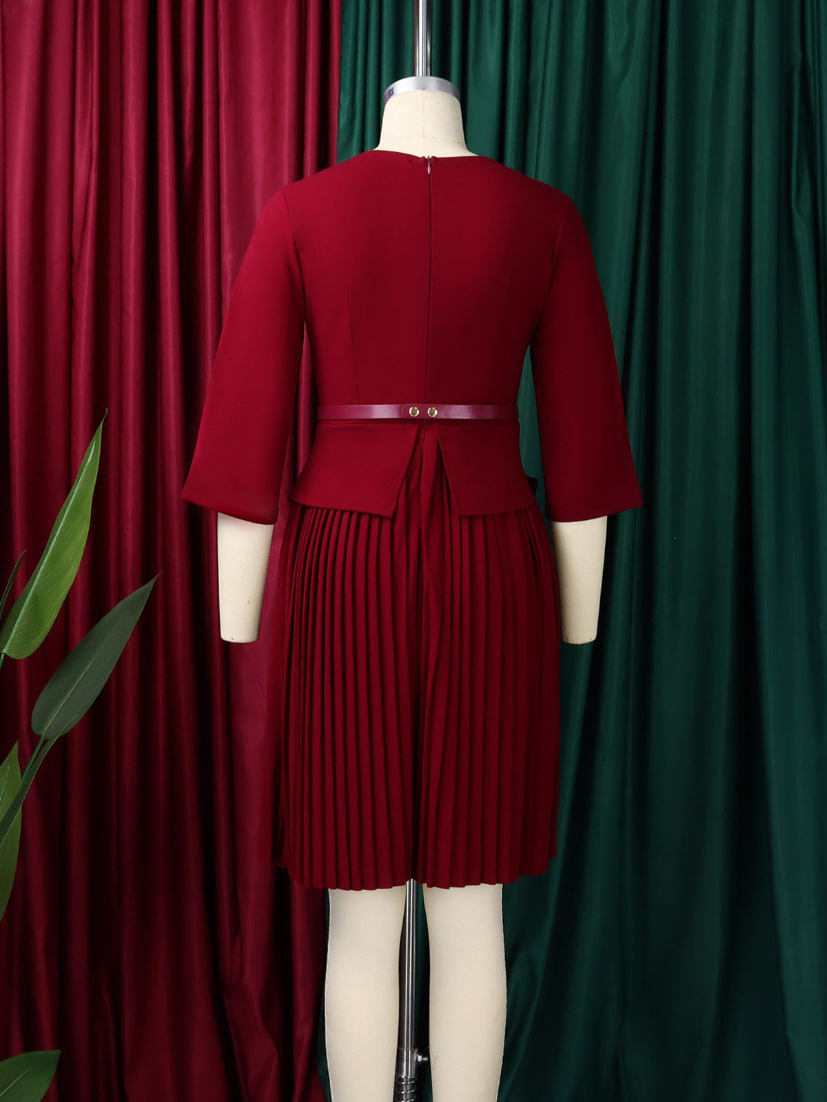Elegant Belt Slim Pleated Midi Dress