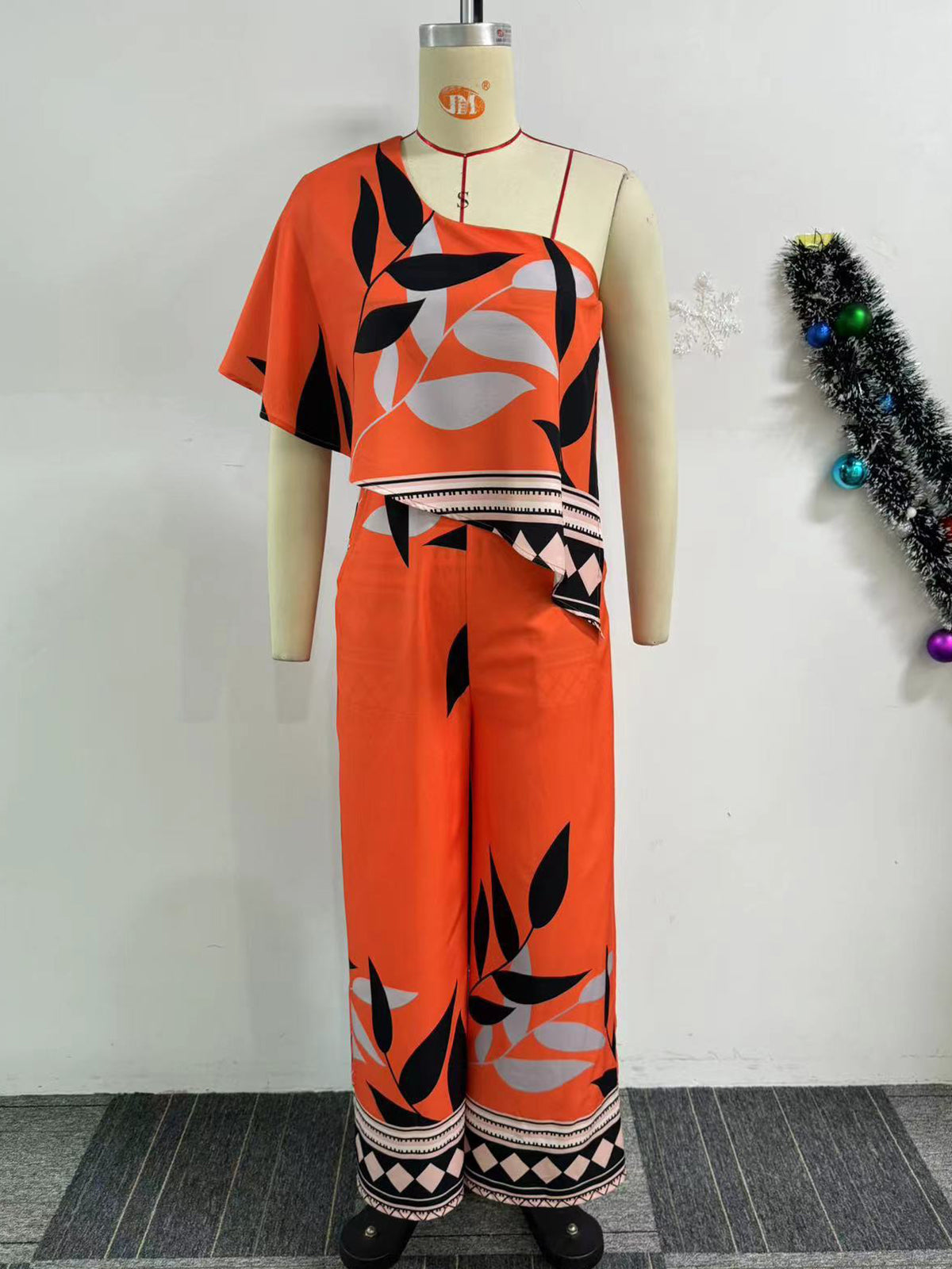 Sloping Shoulder Print Irregular Split Jumpsuit