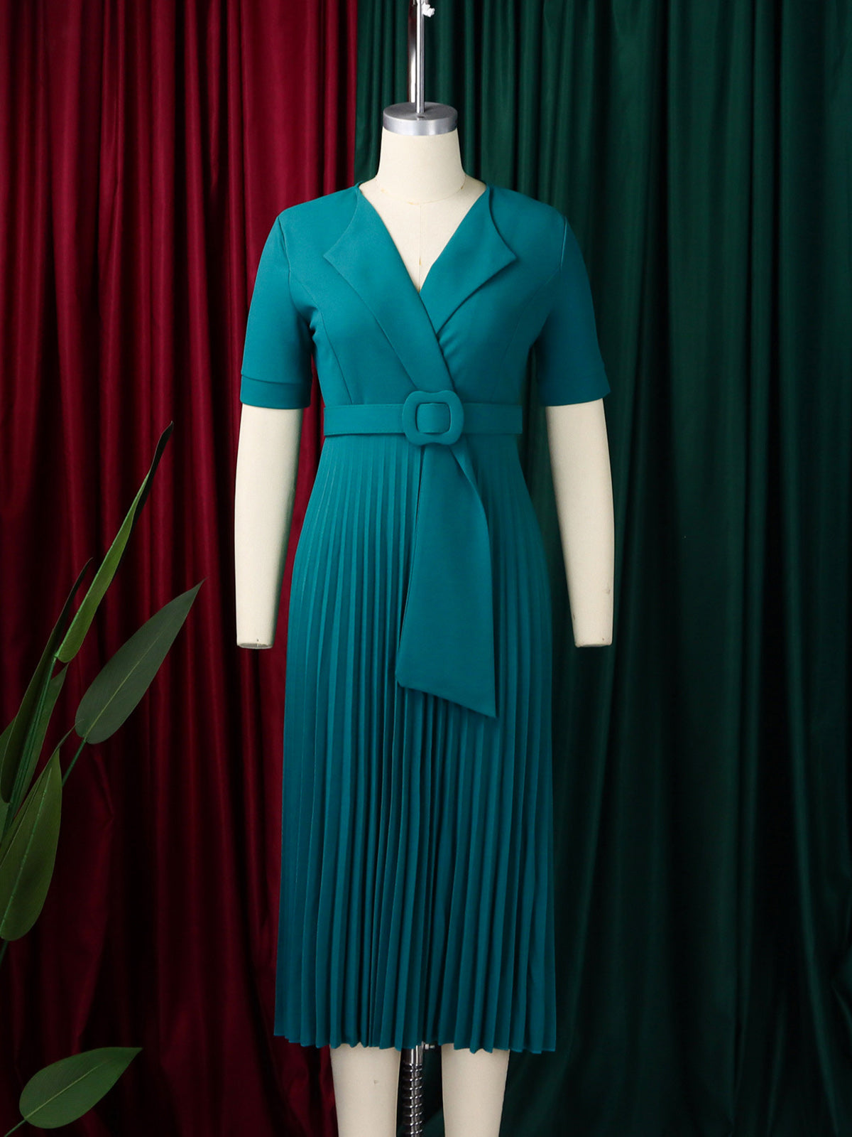 Elegant V Neck Short Sleeve Pleated Midi Dress