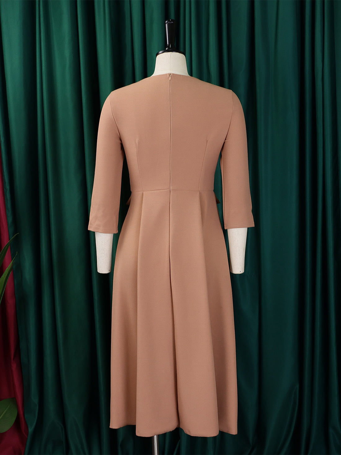 Business Casual Round Neck Slim Pleated Midi Dress