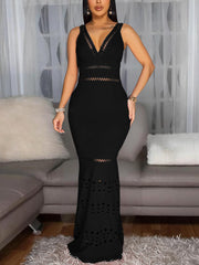 Trendy V-neck Hollow out Pleated Dress