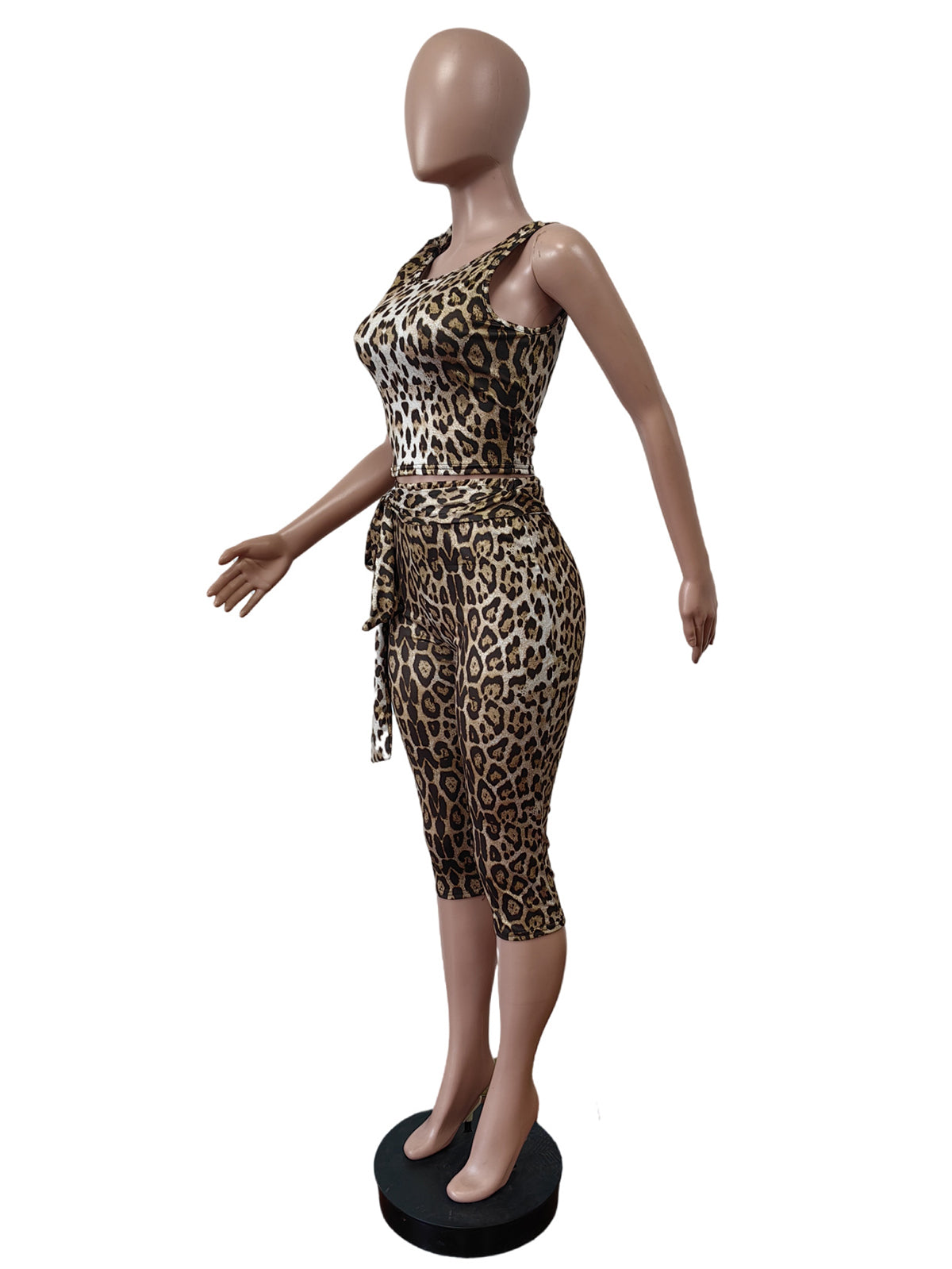 Sexy Leopard Print Elastic Crop Top Capri Pants Set