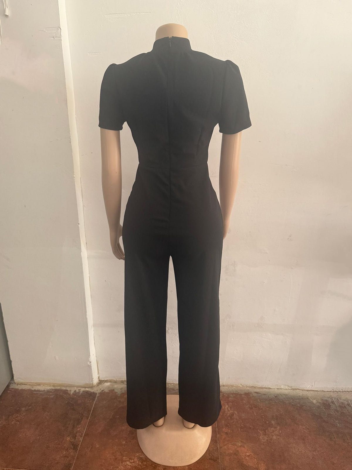 Fashion Round Neck Cutout Slim Jumpsuit