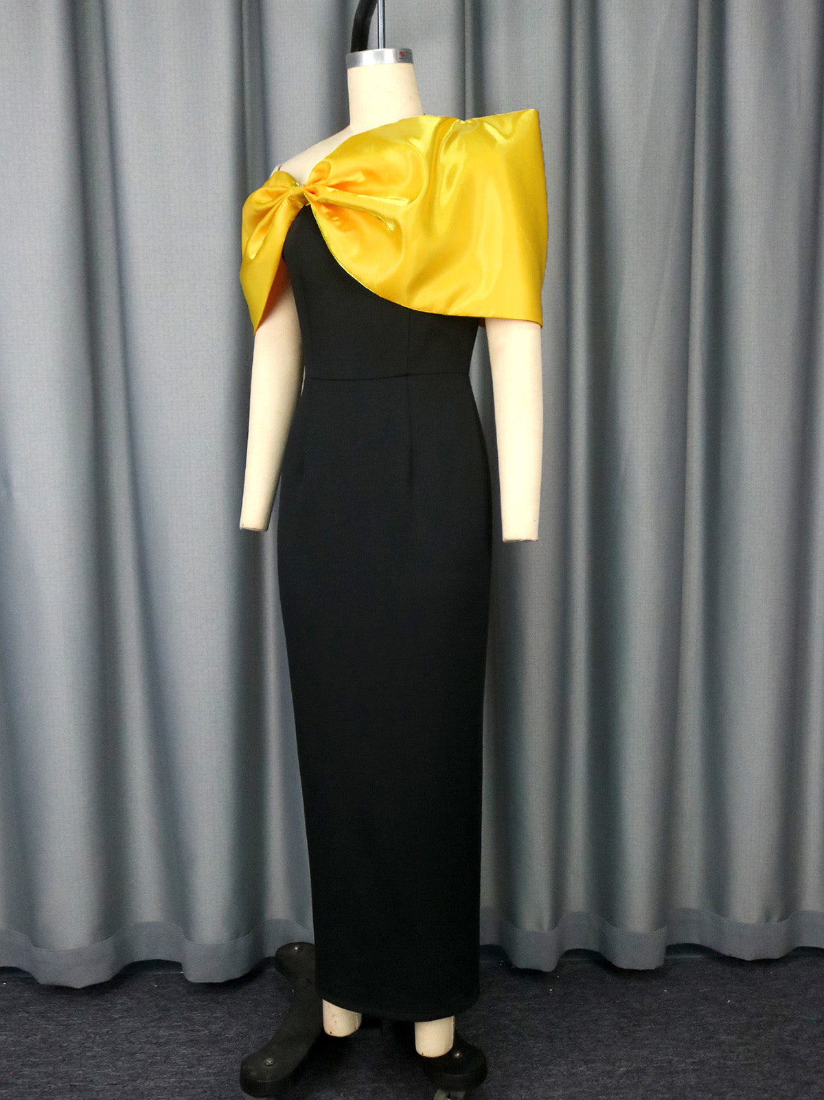 Elegant Bow Off Shoulder Party Dress