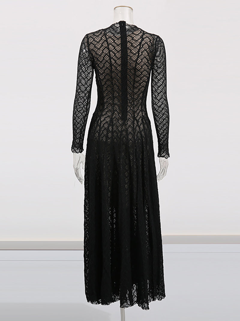 Elegant Wavy-pattern Lace Maxi Dress