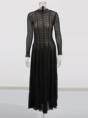 Elegant Wavy-pattern Lace Maxi Dress