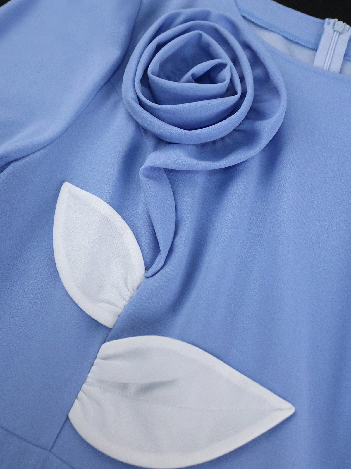 Elegant O Neck Flower Embellishment Pleated Midi Dress