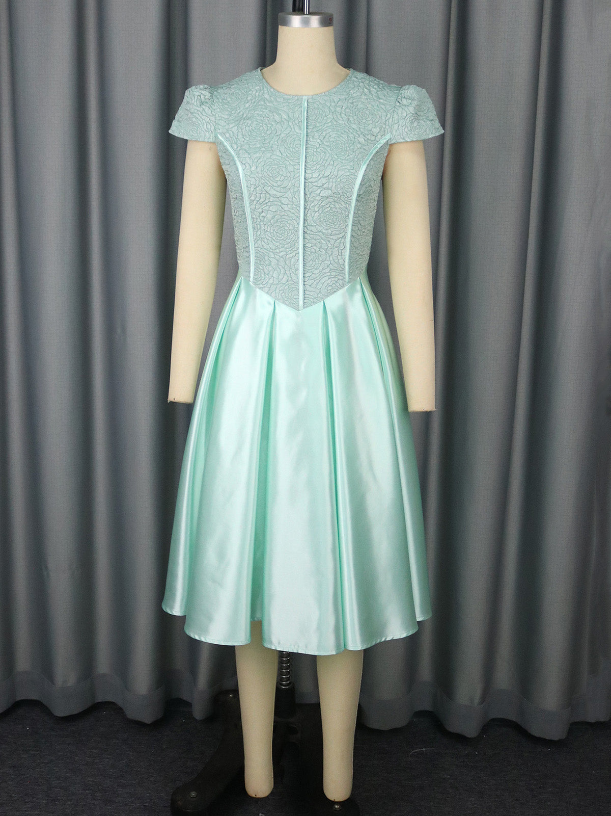 Elegant Round Neck Bow Decor Cinched Waist Midi Dress