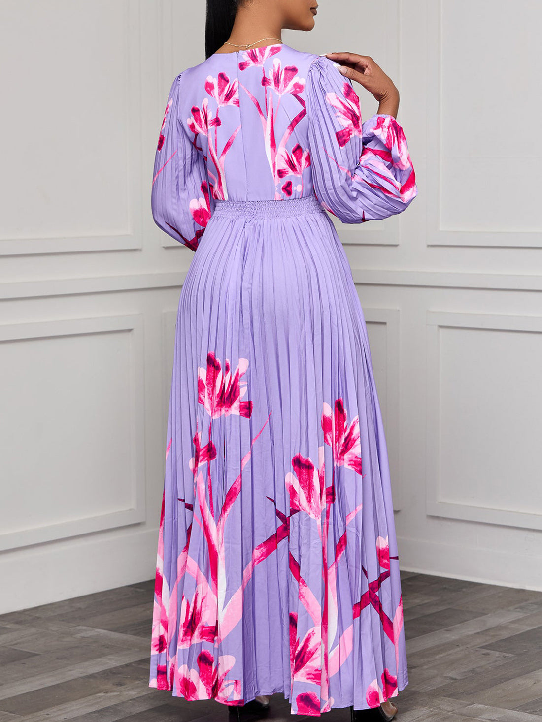 Floral Print V-Neck Pleated Maxi Dress