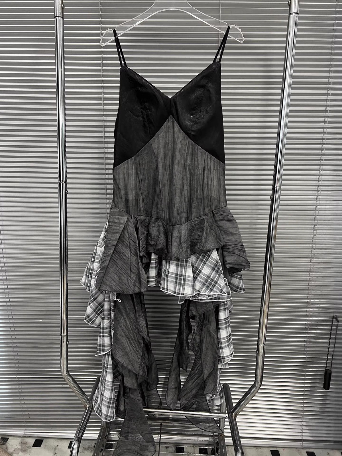 Fashion Irregular Ruffles Spaghetti Strap Slip Dress