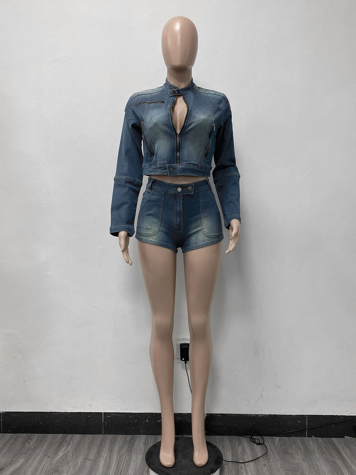 Fashion Denim Crop Jackets And Shorts 2 Piece Set