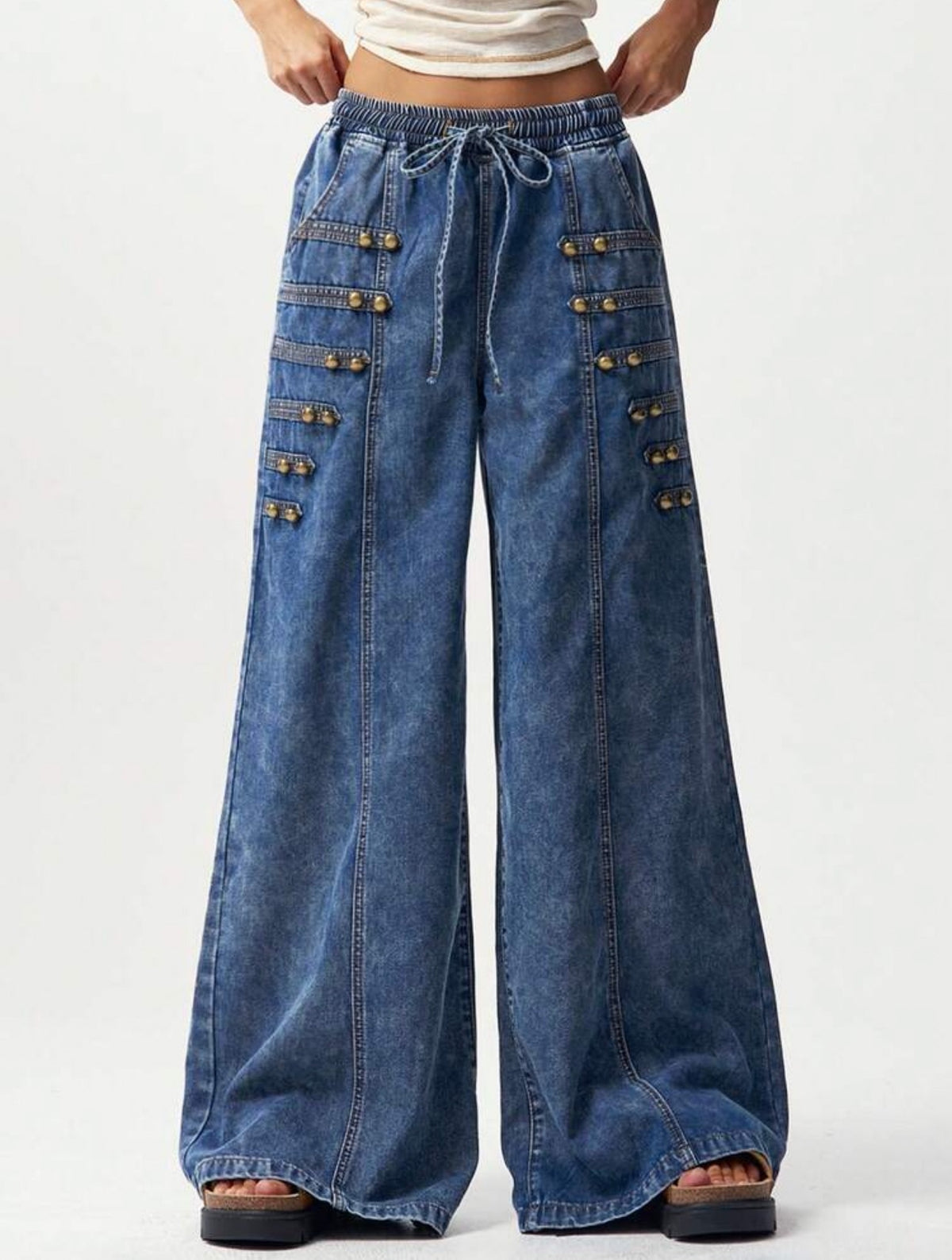 Drawstring Wide Leg Jeans with Button Trim