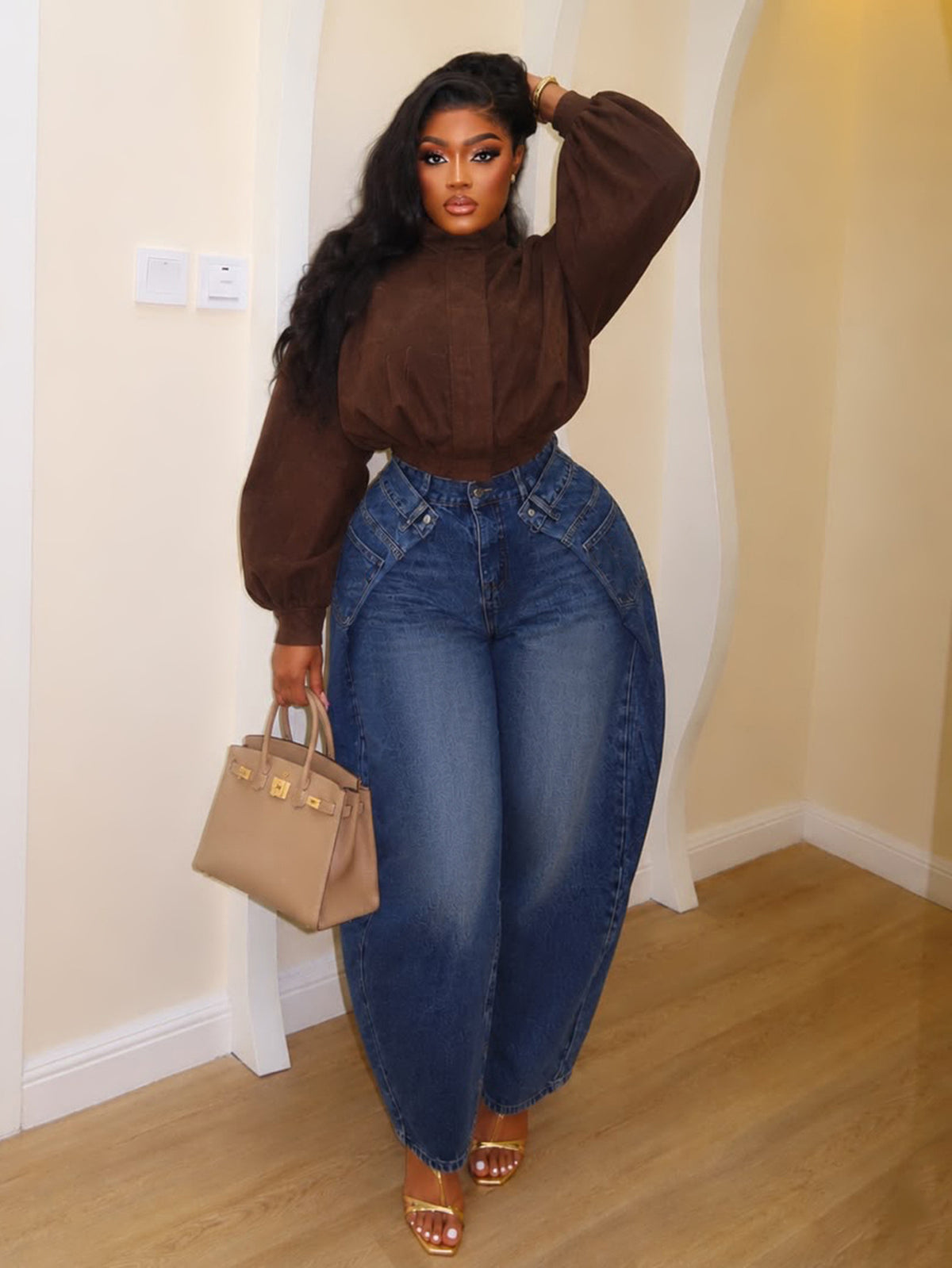 Curved Panel Wide Leg Barrel Jeans