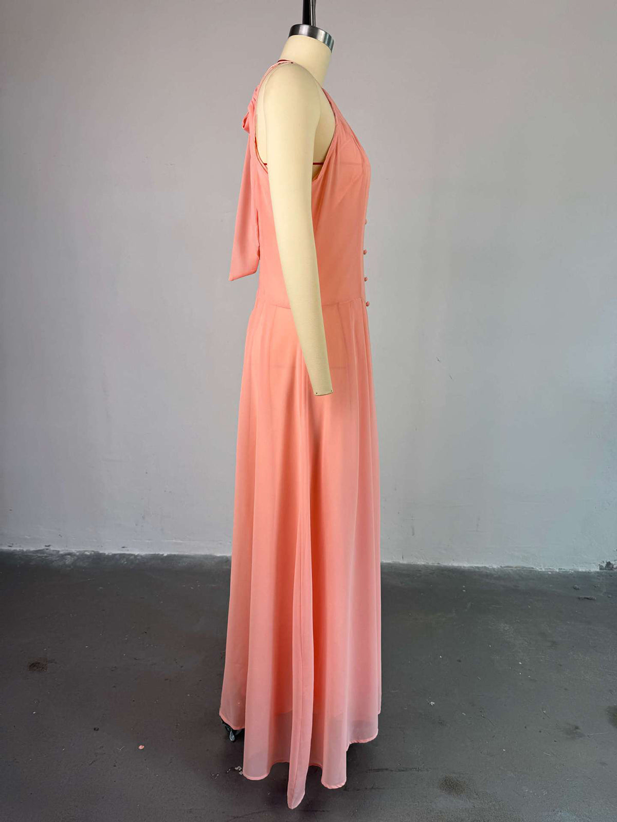 Elegant Halter Neck Sleeveless Cinched Waist Party Dress
