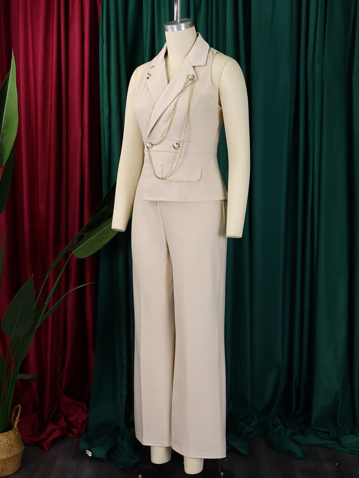 Elegant Lapel Sleeveless Chain Embellished Jumpsuit