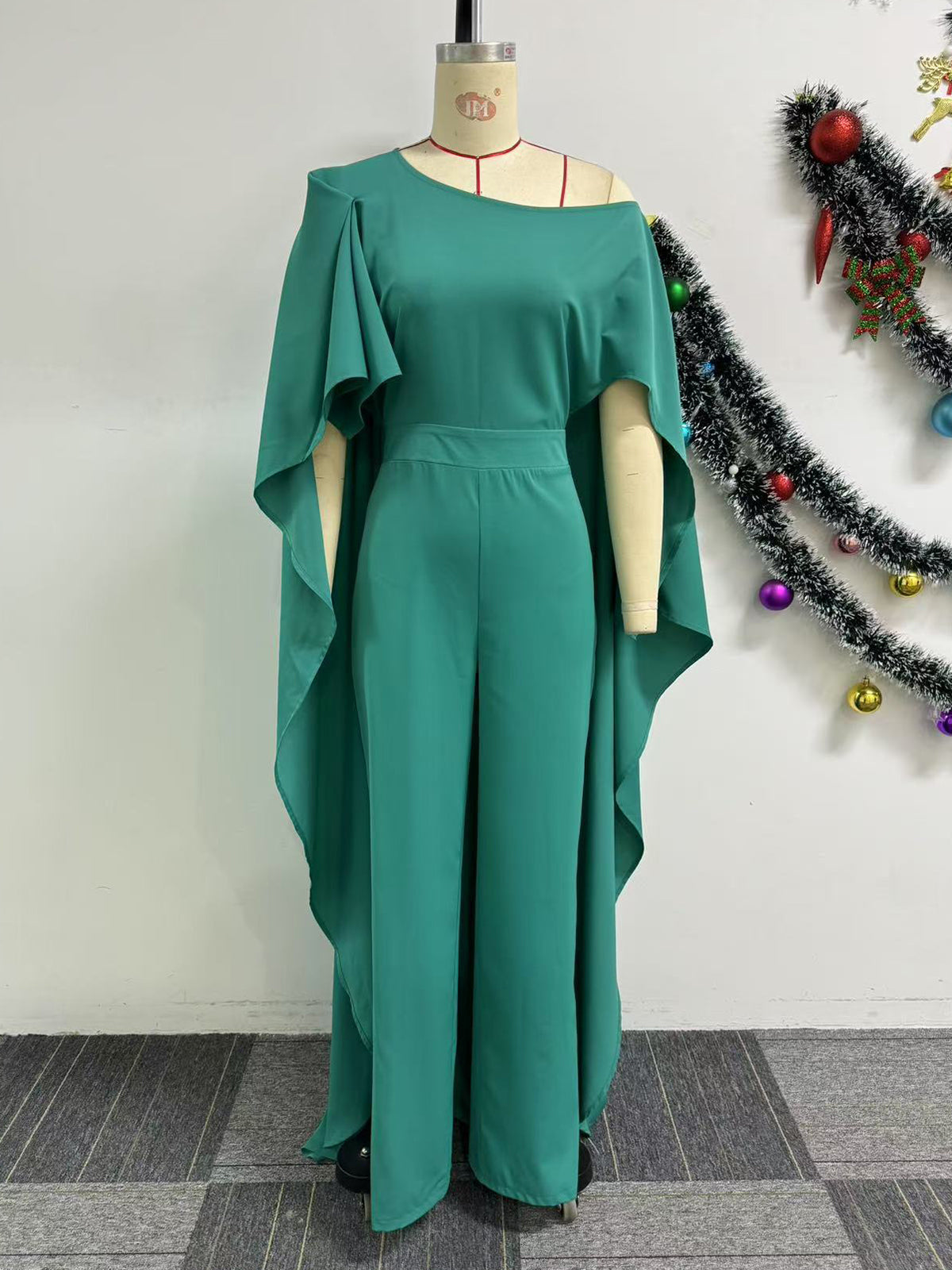 Fashion Backless Tie Up Halterneck Print Jumpsuit