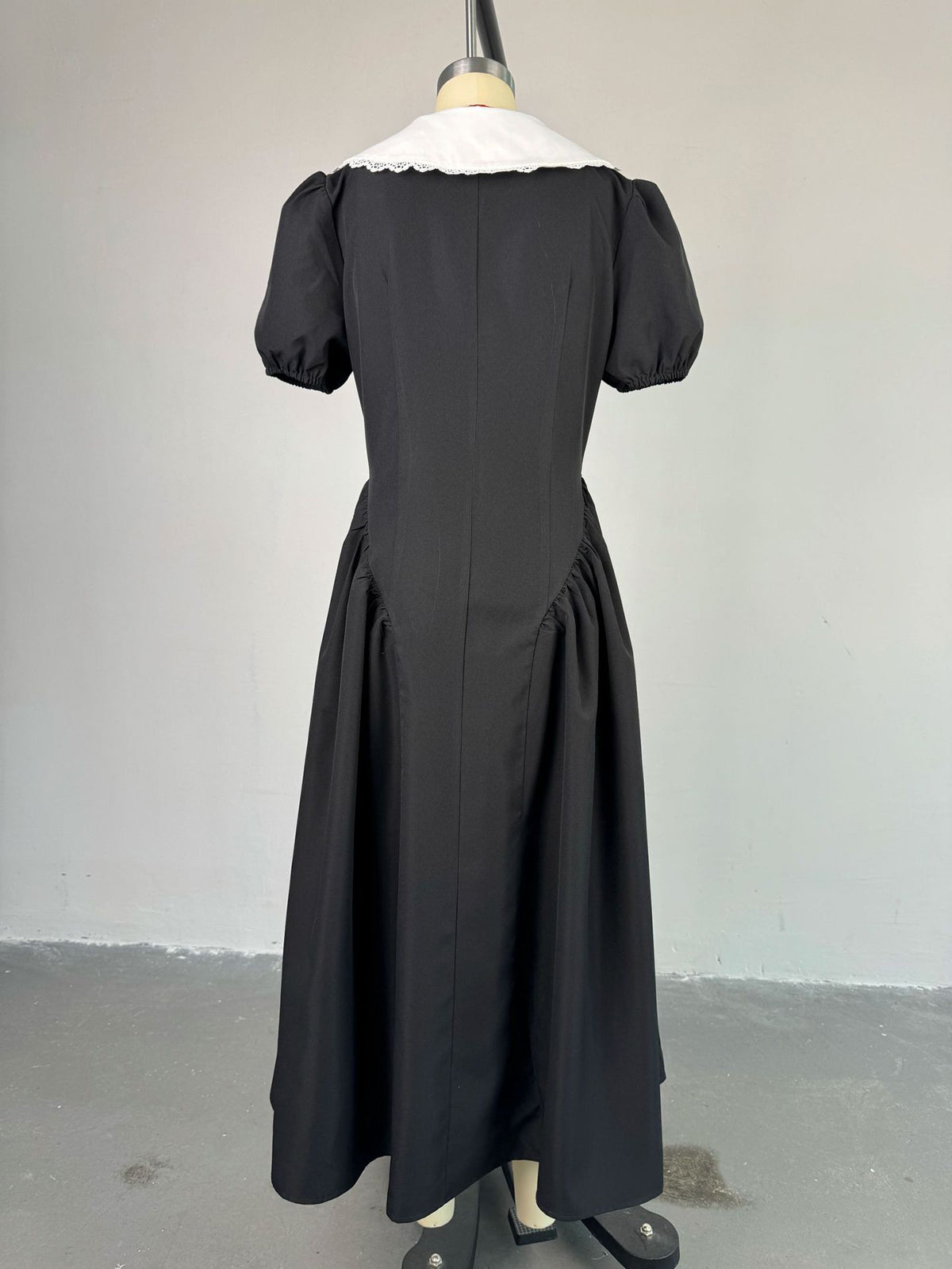 Fashion Doll Collar Puff Sleeve Midi Dress