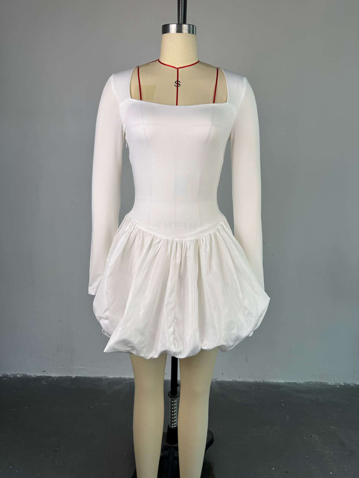 Elegant Square Neck Slim Fit Bubble Dress