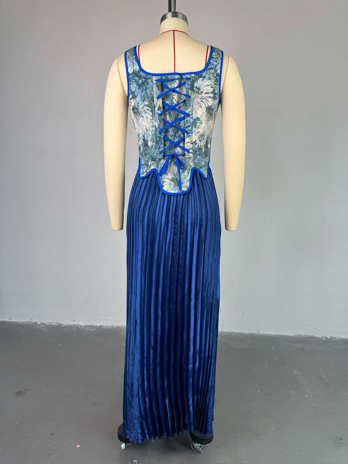 Sexy Print Bandage Vest Maxi Pleated Skirt Set