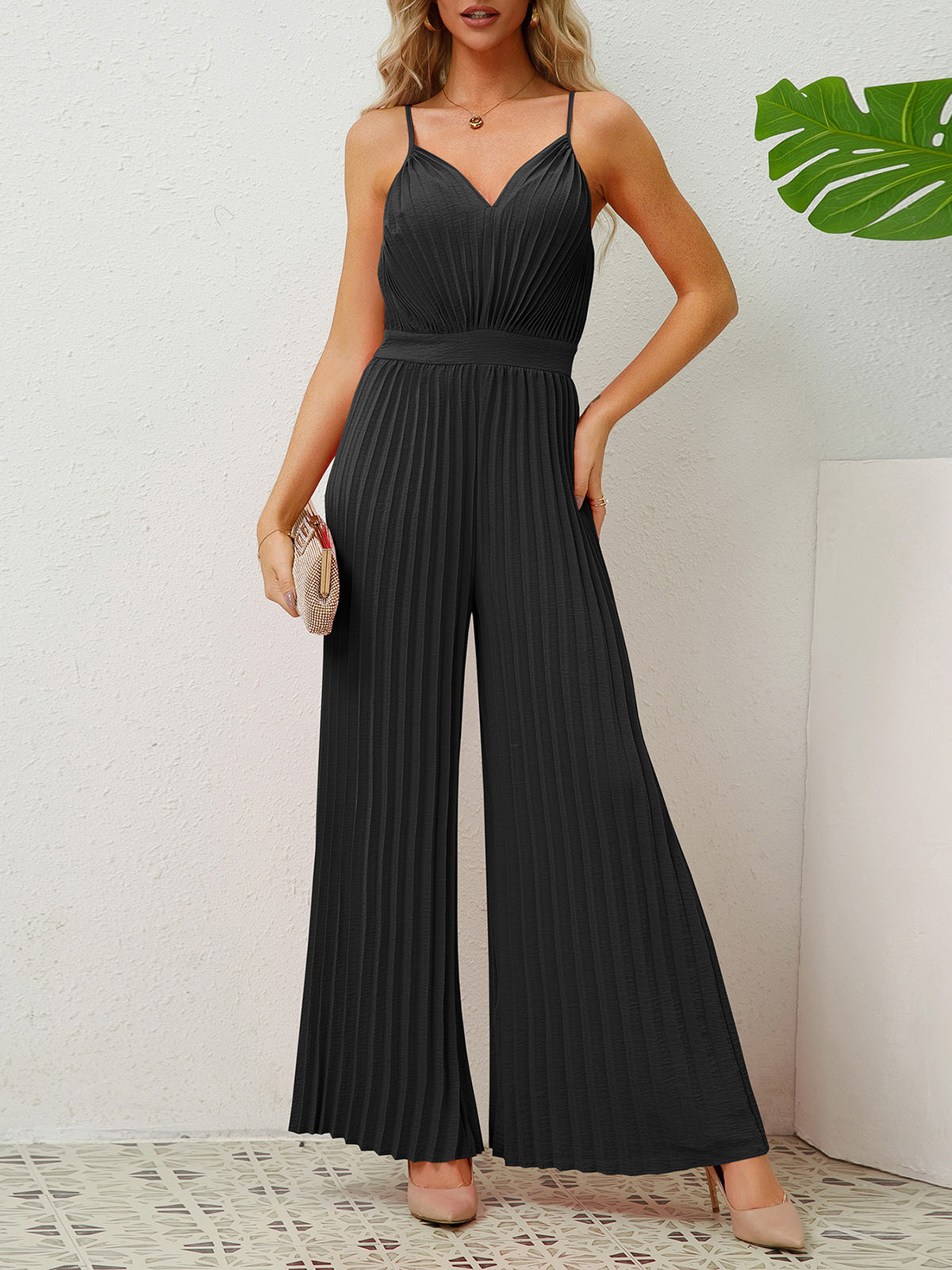 Sexy V Neck Suspenders Pleated Jumpsuit