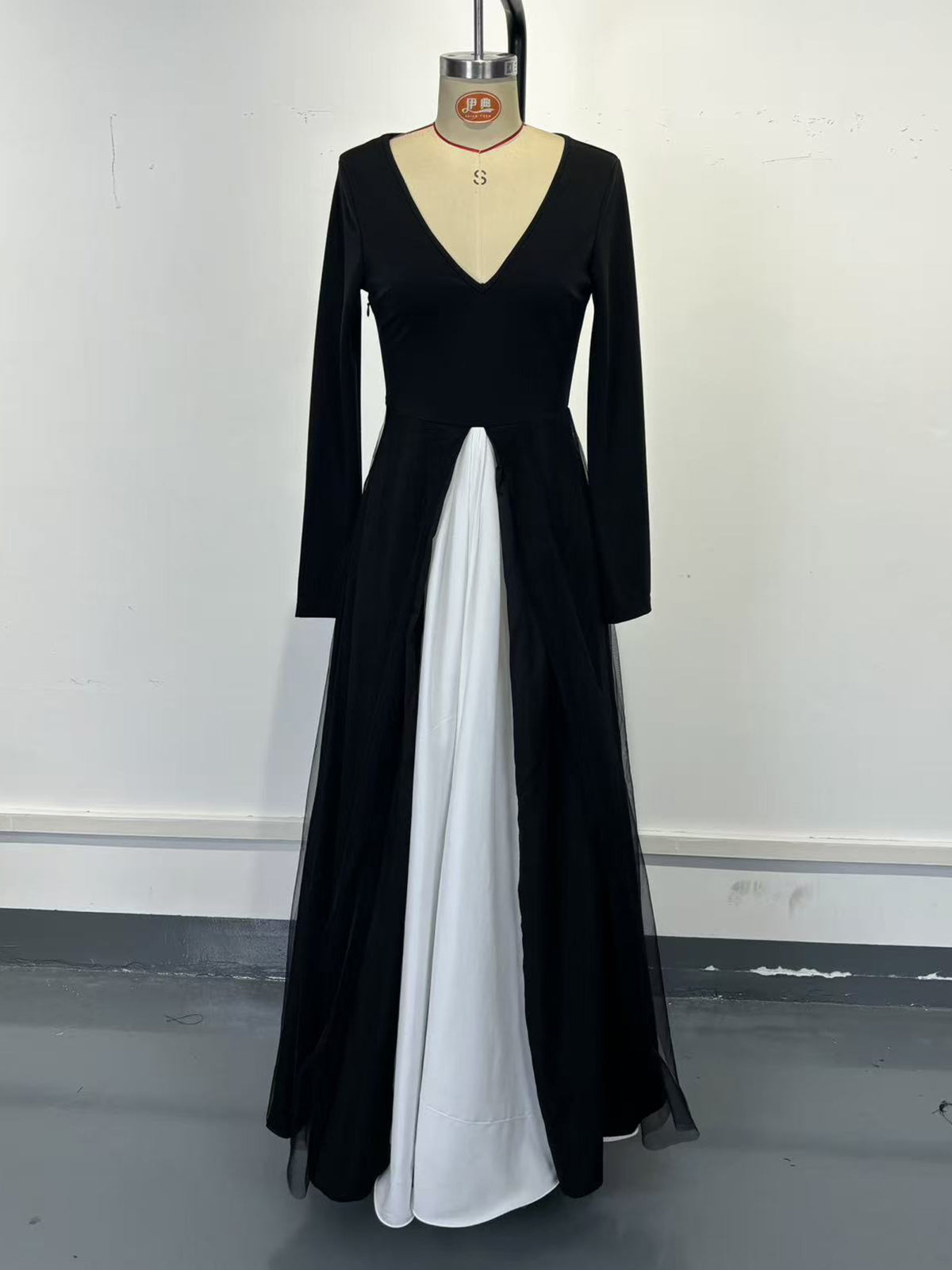 Elegant Color Block V Neck Long Sleeve Slim Maxi Dress