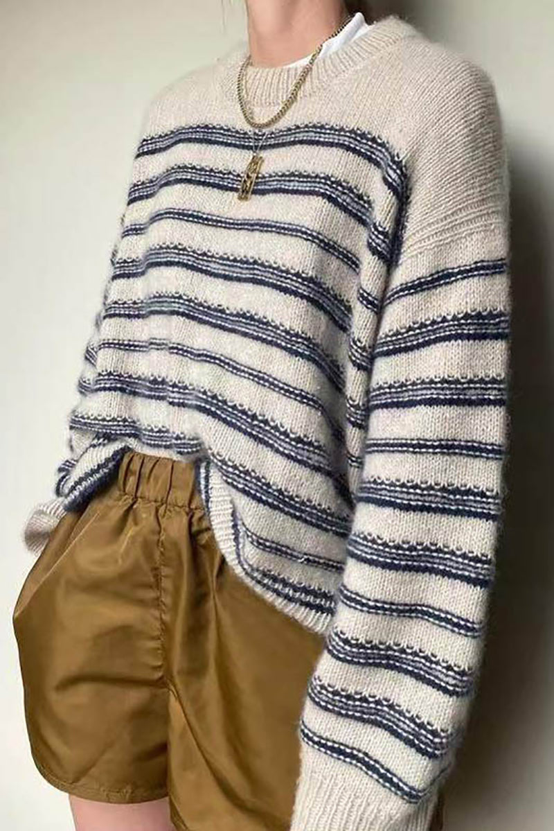 Round Collar Fashion Striped Sweater