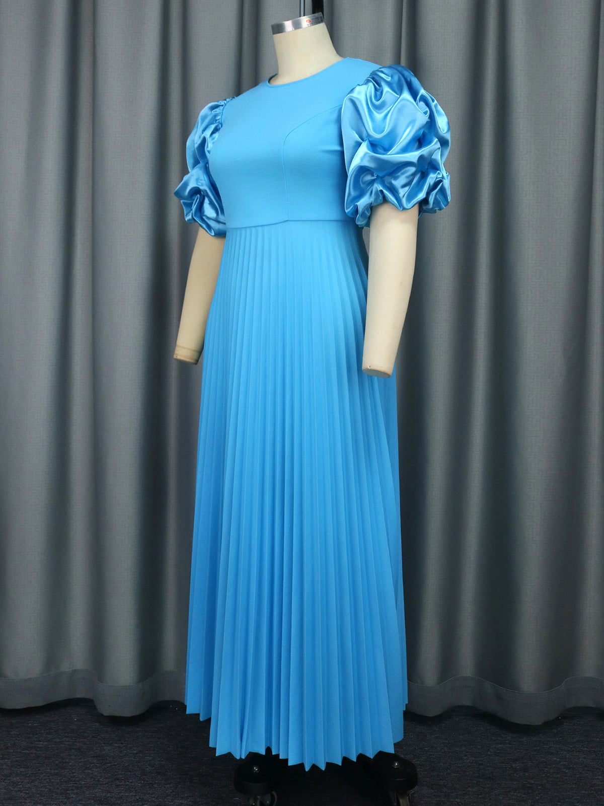 Fashion Puffed Sleeve Pleated Dress